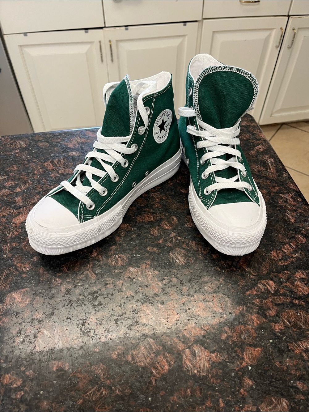 Converse High Top Sneakers in Dark Green & White emerald 7.5 women